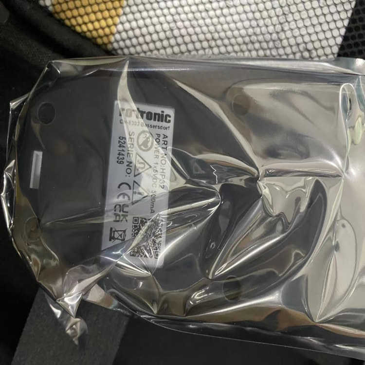 ROTRONIC罗卓尼克 温湿度手持表 HP32 全新现货