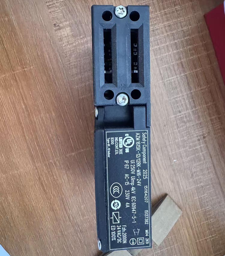 施迈赛SCHMERSAL安全门锁 AZM161SK-12 电磁安全联锁开关 24V