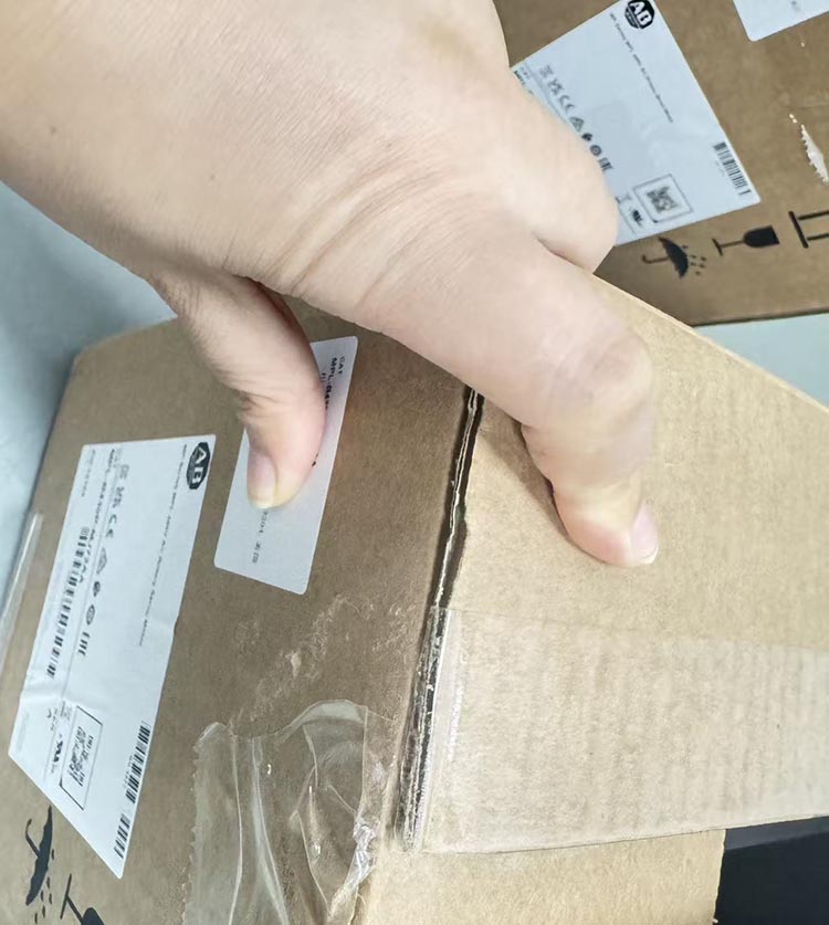 Allen-Bradley 100-K09ZJ300 微型接触器 9A 24VDC 罗克韦尔 正品