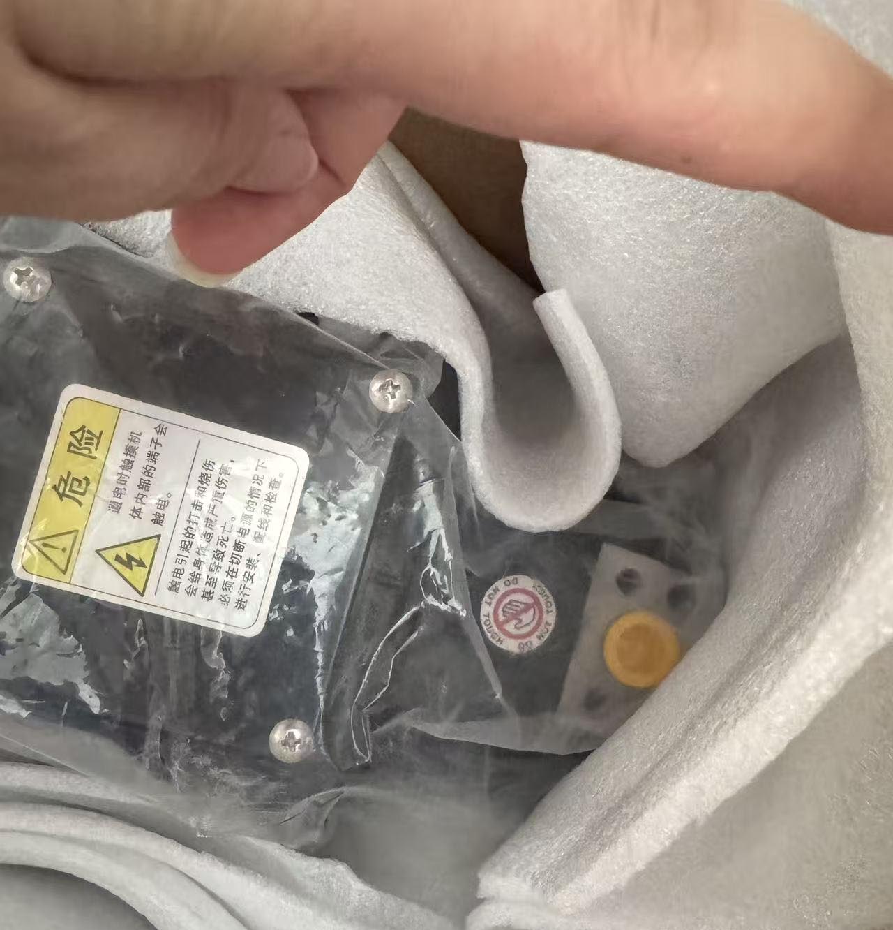 Allen-Bradley 100-K09ZJ300 微型接触器 9A 24VDC 罗克韦尔 正品